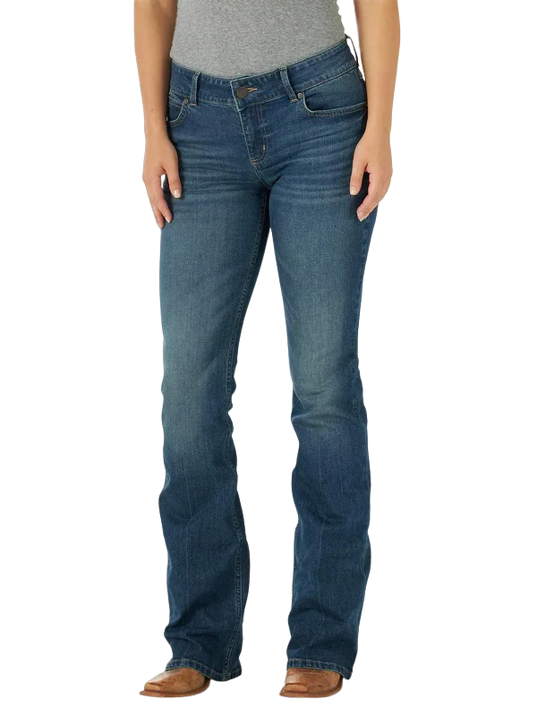 Wrangler Women's  Essential  Mid-Rise Bootcut Jeans